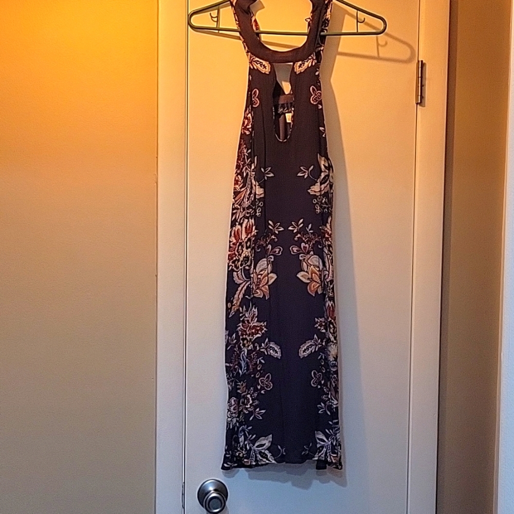 Dress with flower decal